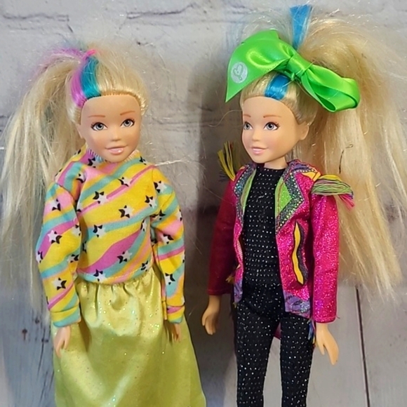 Just Play JoJo Siwa 10" Singing Doll Sings Hit Song Titled Non Stop Set Of Two - Picture 5 of 13